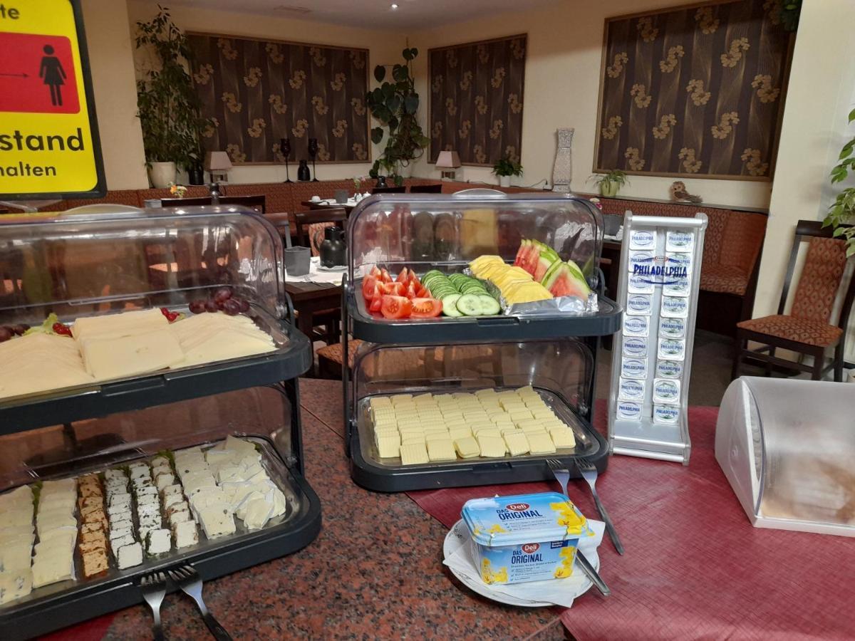 קלינק Mucha Ohg Hotel Sembziner Hof מראה חיצוני תמונה