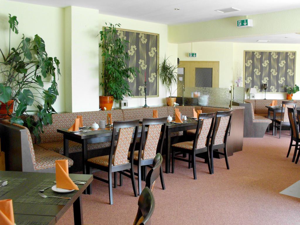 קלינק Mucha Ohg Hotel Sembziner Hof מראה חיצוני תמונה