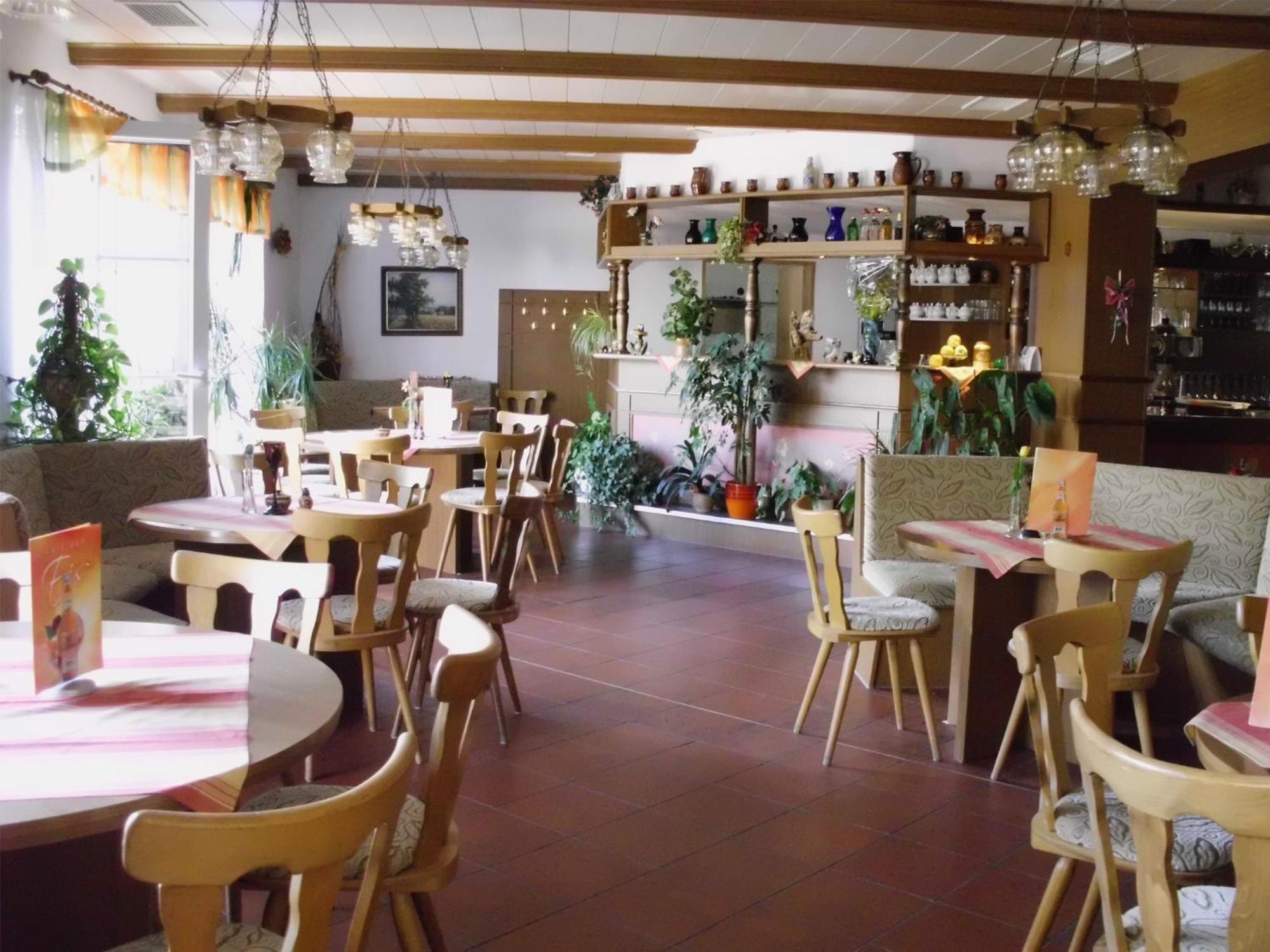 קלינק Mucha Ohg Hotel Sembziner Hof מראה חיצוני תמונה