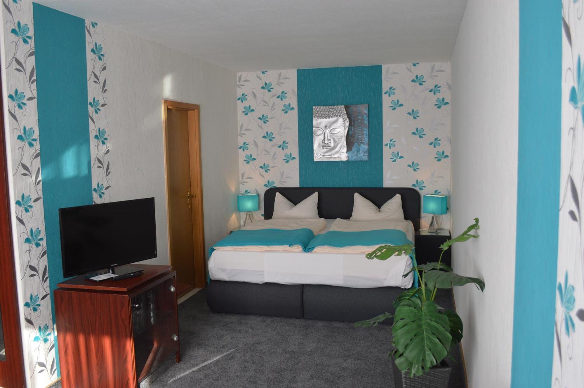 קלינק Mucha Ohg Hotel Sembziner Hof מראה חיצוני תמונה